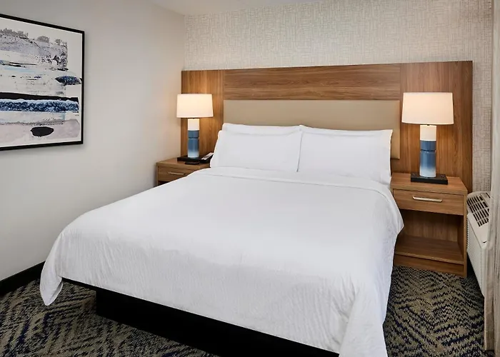 One-Bedroom King Suite